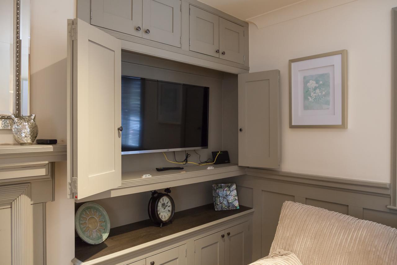 Ludlow - Linnet House - Well Presented Townhouse With Parking - Perfect Location For Exploring On Foot, Sleeps Up To 8 Guests - Hosted By Rentmyhouse Bagian luar foto