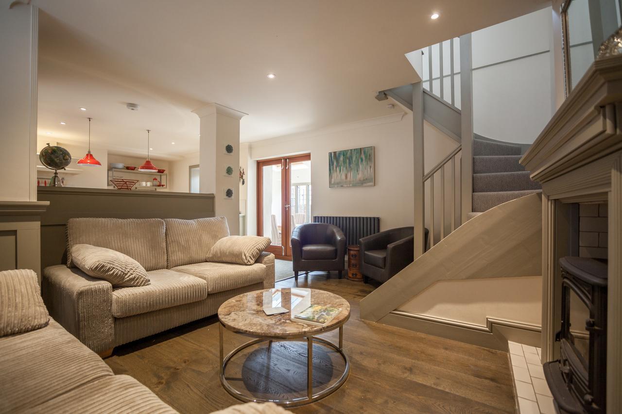 Ludlow - Linnet House - Well Presented Townhouse With Parking - Perfect Location For Exploring On Foot, Sleeps Up To 8 Guests - Hosted By Rentmyhouse Bagian luar foto